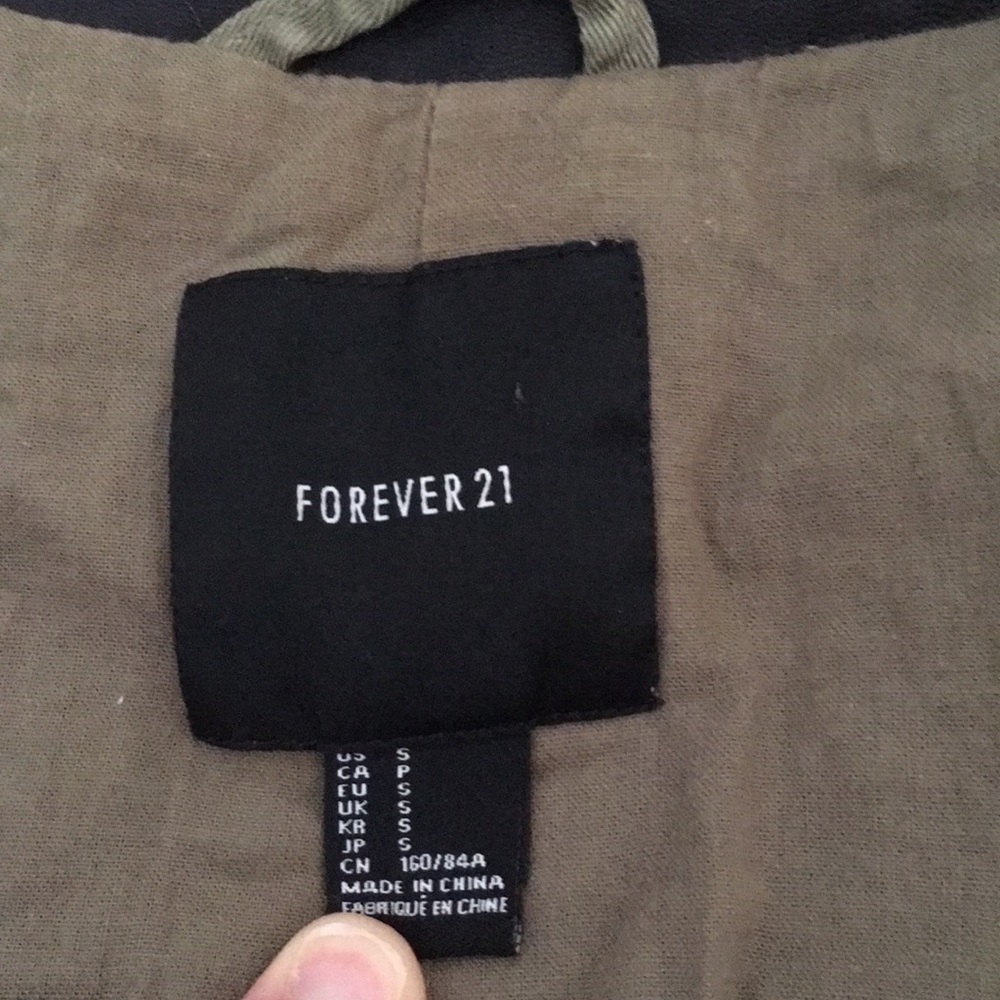 Forever 21 Jacket 😎 - Picture 6 of 6